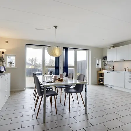 Katharine - 600m From The Sea By Interhome Løkken