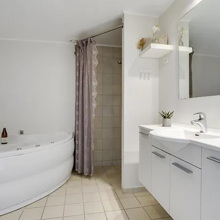 Katharine - 600m From The Sea By Interhome Løkken